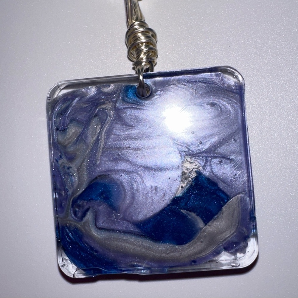 Abstract Square Pendant & Chain - Picture 2 of 6